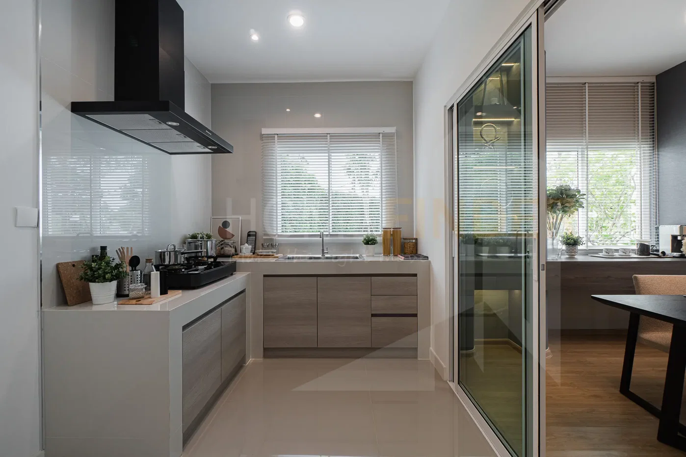 picture Nirvana ABSOLUTE Krungthep Kreetha 4 bedrooms, for sale - 3/10