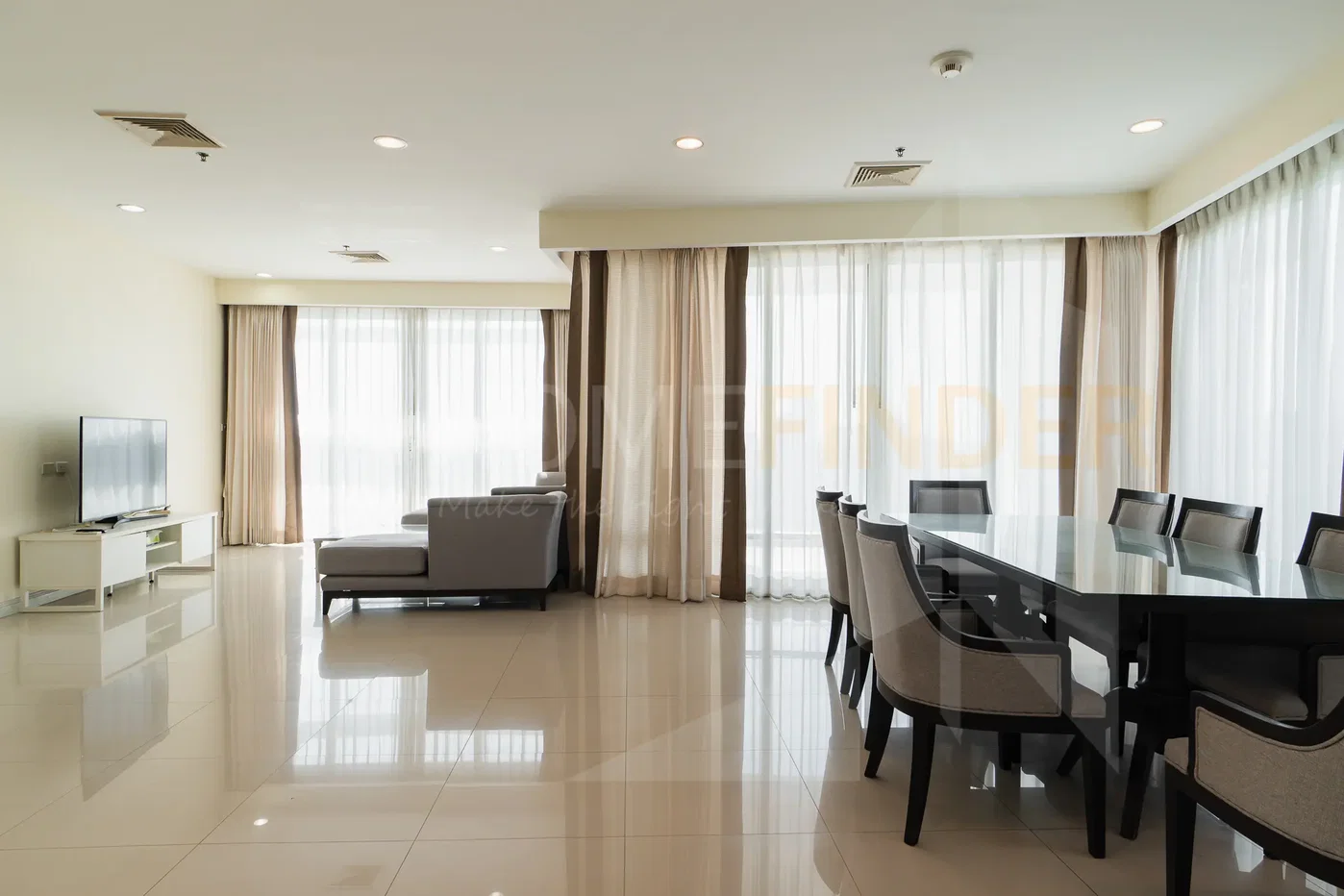 รูป Baan Rajprasong condominium 3 bedrooms, for rent - รูปที่ 4/23