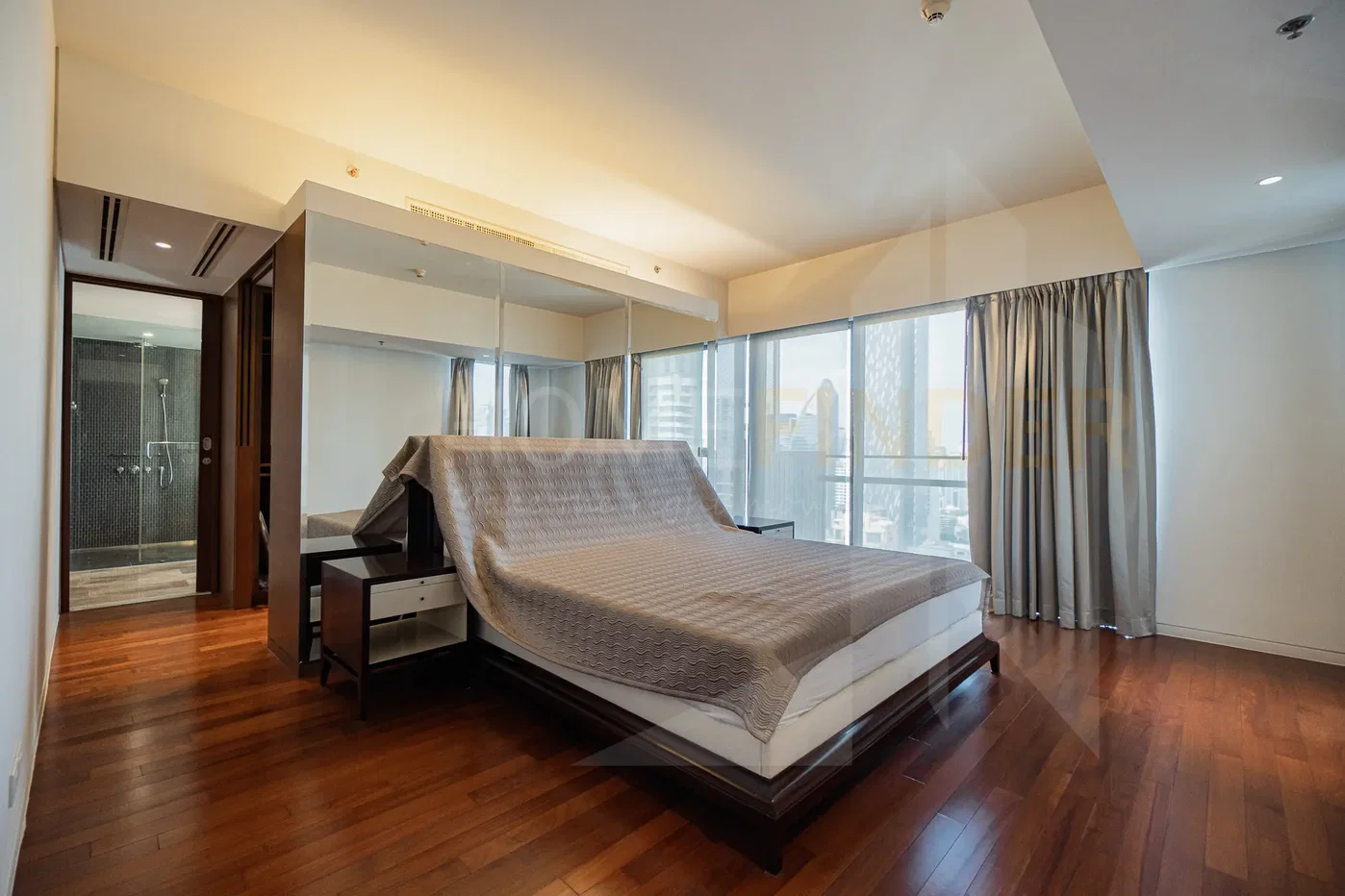 รูป Hansar Rajdamri 3 bedrooms, for rent - รูปที่ 5/12