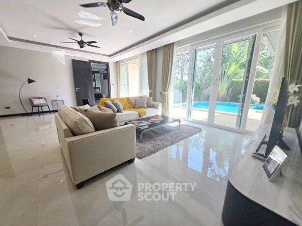 รูป วิลล่า 4 ห้องนอน ขนาด 246 ตร.ม. Whispering Palms Pattaya สำหรับขาย (ID 3256101) - รูปที่ 11/15