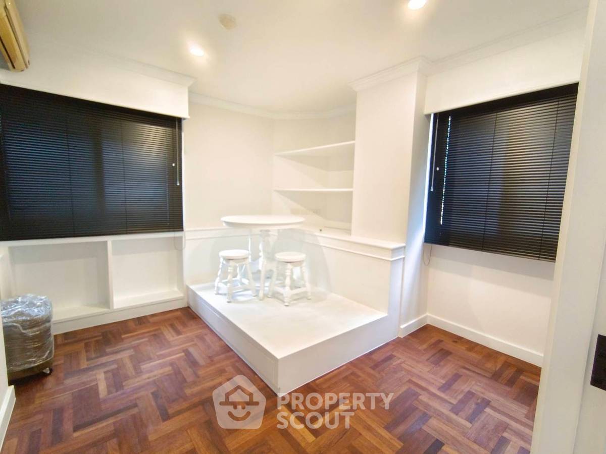 picture 200m To BTS Phra Khanong: 2-BR Sukhumvit Plus Condo (ID 3256360) - 4/7
