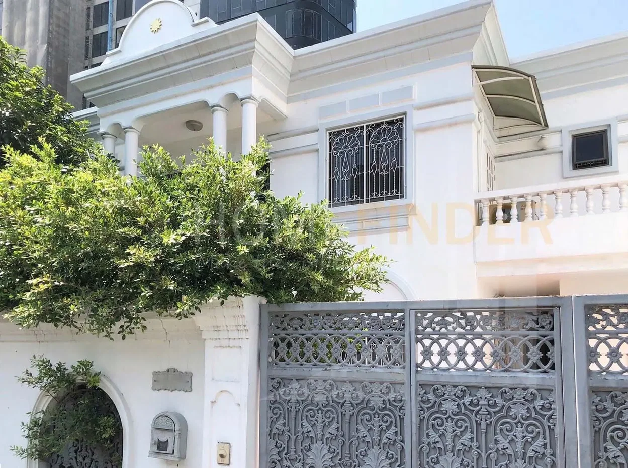 รูป House in Thonglor 4 bedrooms, for rent - รูปที่ 1/8