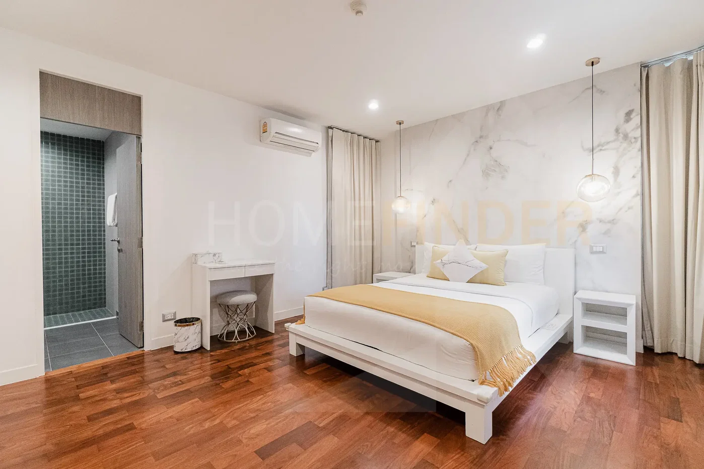 picture Benviar Tonson Residence 4 bedrooms, for rent - 10/13