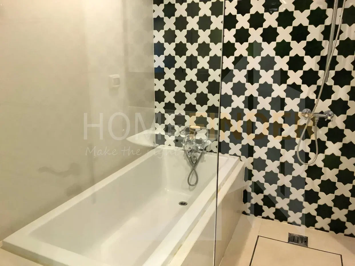 picture Aguston Sukhumvit 22 3 bedrooms, for rent - 7/7