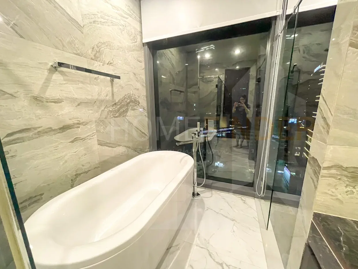 picture LAVIQ Sukhumvit 57 2 bedrooms, for rent - 7/9