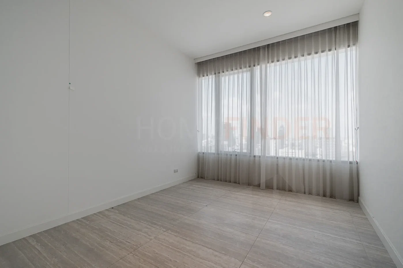 picture 185 Rajdamri 3 bedrooms, for sale - 3/25