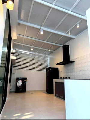 Townhouses for rent : Areeya mandarin Sukhumvit 77 fully furnished 