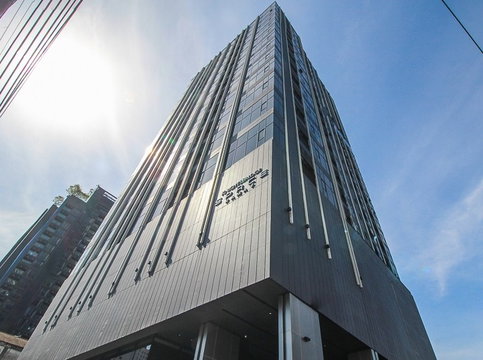 2Bed | 1Bath | MRT Phra Ram 9 | 45sqm | THB 38,000/mo | Fl.16 — Knightsbridge Space Rama 9 Bangkok
