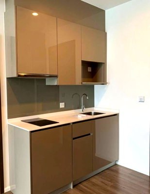 Condos for rent : 1Bed | 1Bath | BTS Punnawithi | 34sqm | THB 24,000/mo | Fl.8 — Whizdom Essence Sukhumvit Bangkok