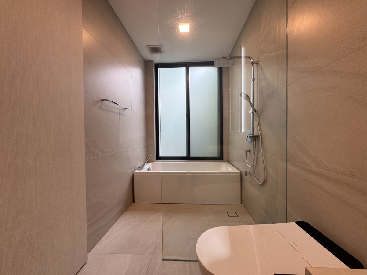 รูป P0922/บ้านหรูหลังริม Vive กรุงเทพกรีฑา | พื้นที่ใช้สอย 421 ตร.ม. ค่าเช่า 250,000 บาท/เดือน - รูปที่ 8/42