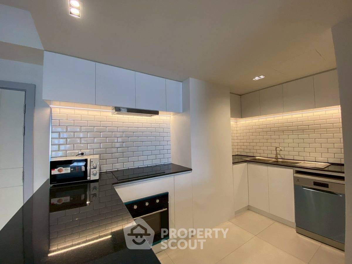 รูป คอนโด 2 ห้องนอน เลี้ยงสัตว์ได้ Villa Bajaj ห่าง MRT สุขุมวิท 300 เมตร (ID 3260588) - รูปที่ 7/24