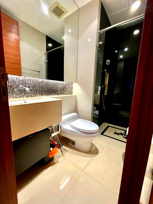 คอนโดให้เช่า : 2 ห้องนอน | 2 ห้องน้ำ | BTS Phrom Phong | 71 ตร.ม. | 52,000 บาท/เดือน | ชั้น 17 — The Address Sukhumvit 28 กรุงเทพฯ
