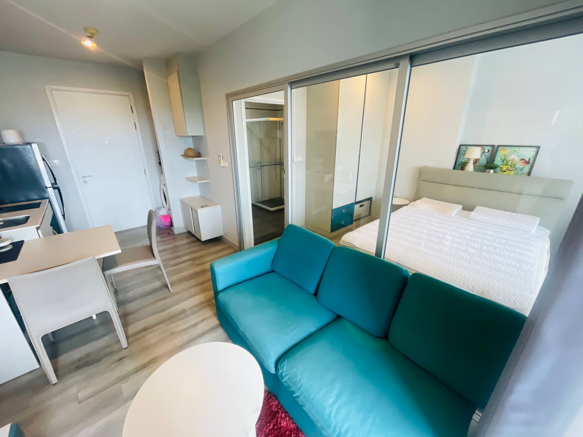 picture Centric Sea Pattaya condo for 1year rent - 10/12