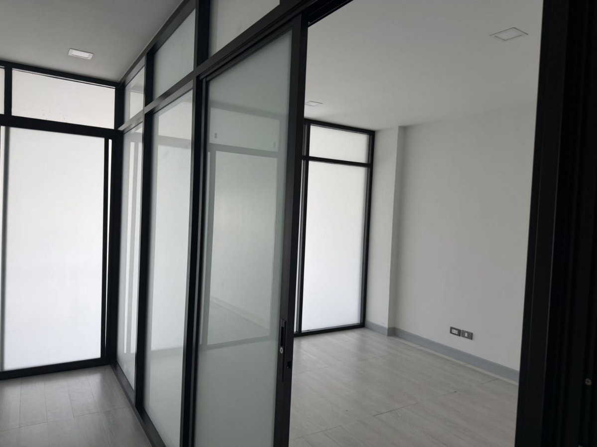 picture FOR SALE SAMYAN BUSINESS TOWN RAMA 4 - 7/9