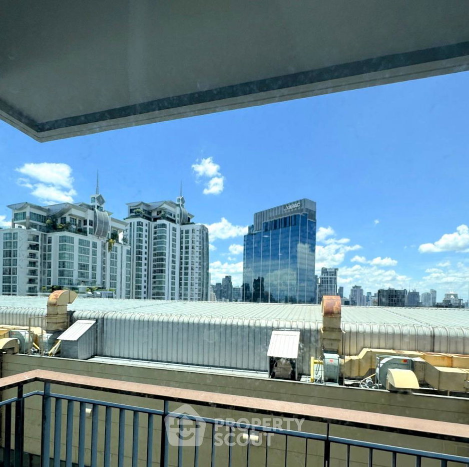 picture Great Value 2-BR At Rhythm Sukhumvit 42 Near BTS Ekkamai (ID 3257521) - 6/6