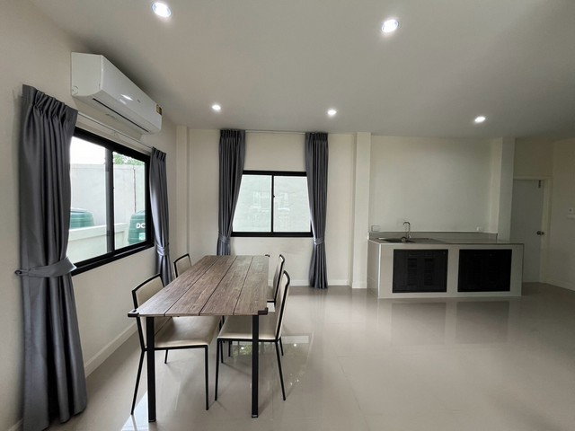 รูป ให้เช่าบ้านเดี่ยว 2 ชั้น42ตรว. CPN ninn วงแหวน-ลำลูกกา คลอง 6 ใกล้ตลาดชัชวาล - รูปที่ 3/8