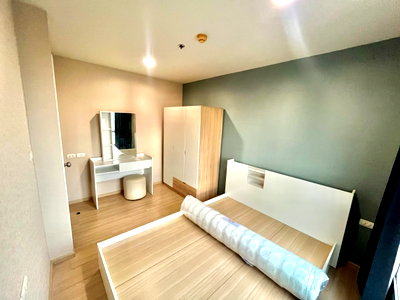 Condos for rent : For Rent: A room at Rich Park @Taopoon Interchange