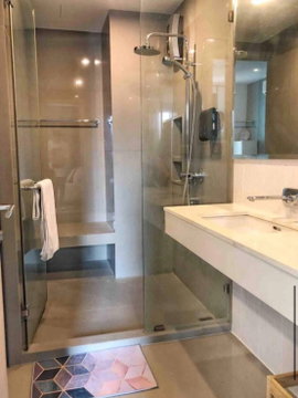 1 ห้องนอน | 1 ห้องน้ำ | BTS Phra Khanong | 46 ตร.ม. | 32,000 บาท/เดือน | ชั้น 10 — Rhythm Sukhumvit 42 กรุงเทพฯ