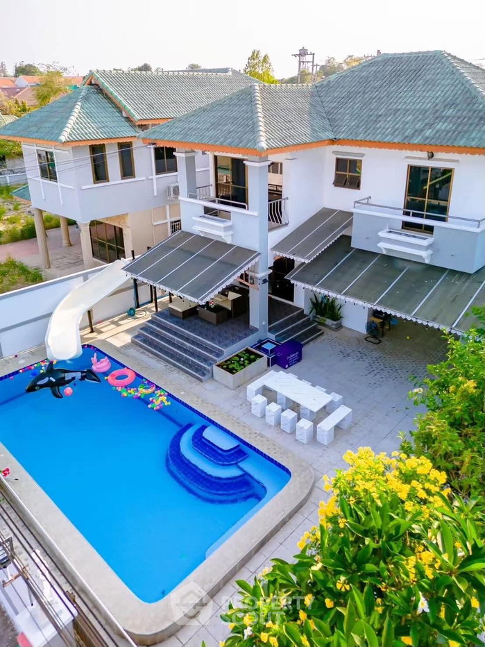 รูป วิลล่า 4 ห้องนอน 360 ตร.ม. ทำเลพัทยาตะวันออก (ID 3263517) - รูปที่ 12/35