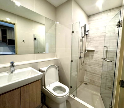 Condos for rent : 1Bed | 1Bath | MRT Queen Sirikit National Convention Centre | 28sqm | THB 21,000/mo | Fl.18 — Life Rama 4 - Asoke Bangkok