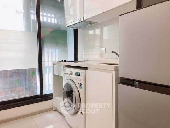 picture Just 200m To BTS Ekkamai | 1-BR Rhythm Sukhumvit 42 (ID 3260236) - 4/8
