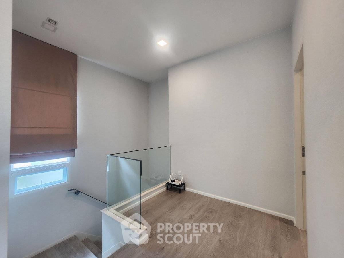 รูป บ้าน 4-ห้องนอน ที่ มัณฑนา บางนา-วงแหวน ใน ดอกไม้ (ID 3257082) - รูปที่ 7/11