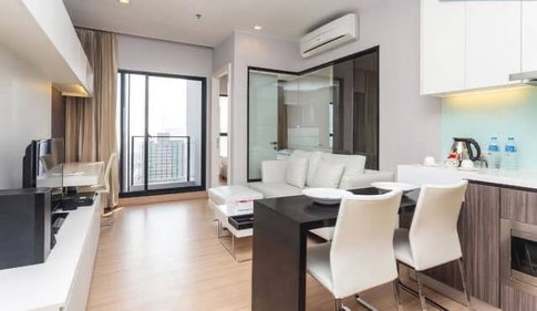 1 ห้องนอน | 1 ห้องน้ำ | BTS Krung Thon Buri | 38 ตร.ม. | 25,000 บาท/เดือน | ชั้น 27 — Urbano Absolute Sathon-Taksin กรุงเทพฯ