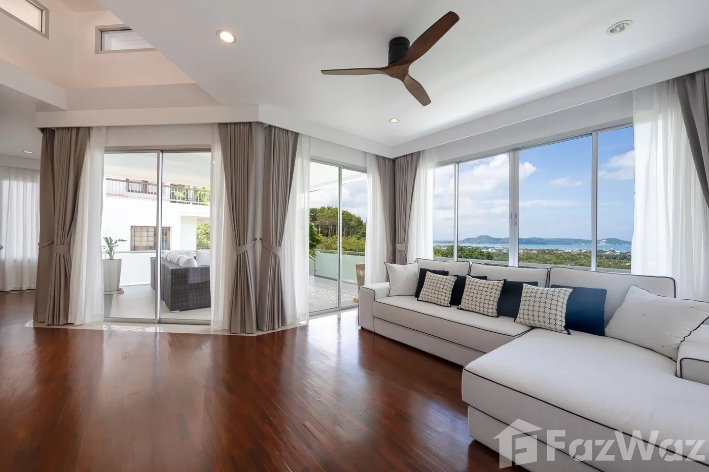 picture Experience luxury island living with spectacular sea views 6578652 - 11/45