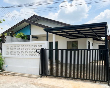 Semi-Detached House for sale 1.49 MB.