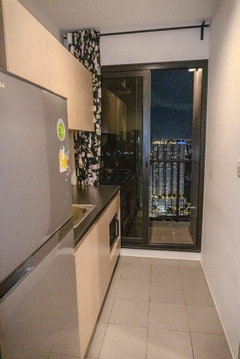 1 ห้องนอน | 1 ห้องน้ำ | MRT Phra Nang Klao Bridge | 25 ตร.ม. | 11,000 บาท/เดือน | ชั้น 34 — The Politan Rive กรุงเทพฯ