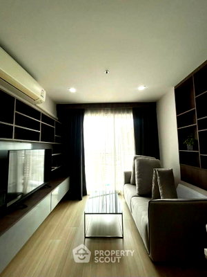 Condos for rent : 200m To BTS Phra Khanong | High-Floor 1-BR Sky Walk Residences (ID 3262773)