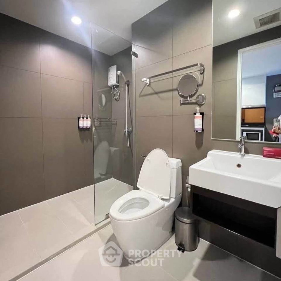 รูป คอนโด 2-ห้องนอน ที่ อัพ เอกมัย ใกล้ ARL รามคำแหง (ID 3263653) - รูปที่ 6/10