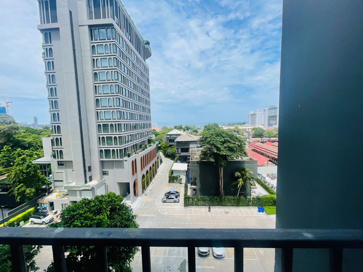 picture Centric Sea Pattaya condo for 1year rent - 11/12