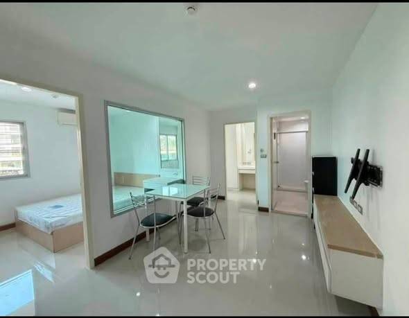 รูป 200 เมตรจาก MRT สุทธิสาร | ขายคอนโด 2 ห้องนอน Le Rich Ratchada - Sutthisan (ID 3262851) - รูปที่ 3/8