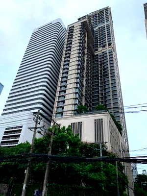 คอนโดให้เช่า : 1 ห้องนอน | 1 ห้องน้ำ | MRT Phetchaburi | 37 ตร.ม. | 32,000 บาท/เดือน | ชั้น 18 — The Esse Asoke กรุงเทพฯ