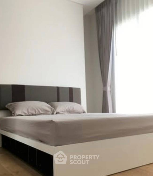picture 3-BR Condo at The Saint Residences near MRT Phahon Yothin (ID 3259315) - 2/6