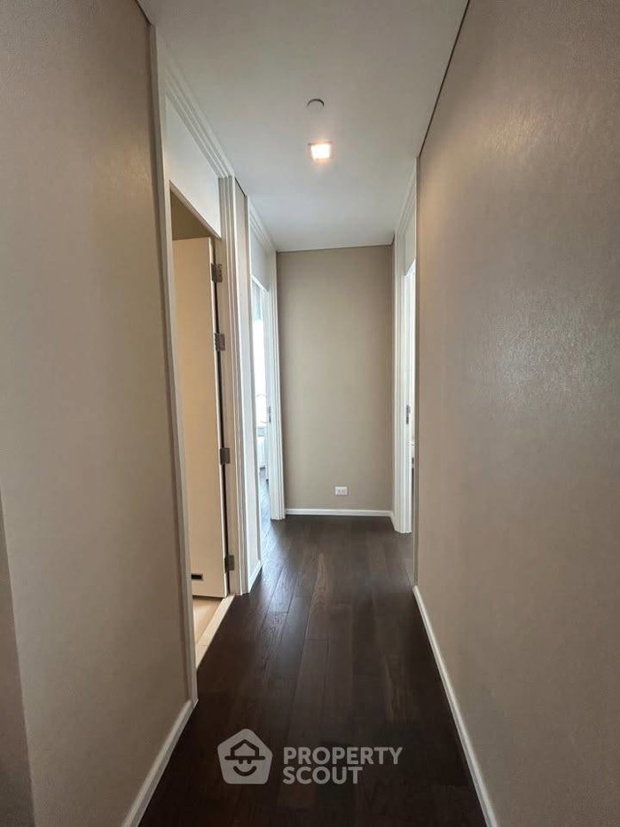 picture 2-BR Condo at The Saint Residences near MRT Phahon Yothin (ID 3260088) - 7/18