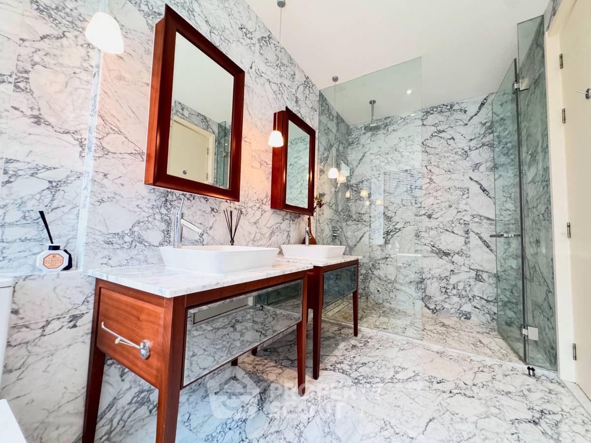 picture Spacious 2-BR 98 Sqm At Khun By Yoo Near BTS Thong Lor (ID 3263404) - 9/12