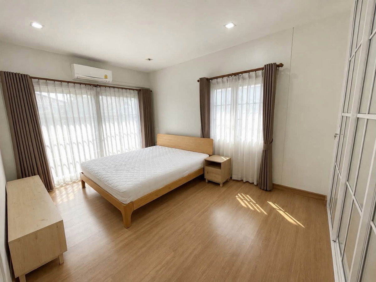 รูป P0911/[ขายด่วน!] บ้านแฝดทำเลเมือง โกลเด้น นีโอ สาทร-กัลปพฤกษ์ (Golden Neo Sathorn - Kalapapruek) - รูปที่ 9/34