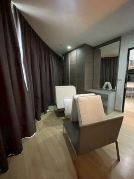 1 ห้องนอน | 1 ห้องน้ำ | BTS Phra Khanong | 54 ตร.ม. | 40,000 บาท/เดือน | ชั้น 27 — Sky Walk Residences กรุงเทพฯ