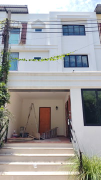 ขายด่วน! โฮมออฟฟิศ / บ้านพักอาศัย รีโนเวทใหม่ พระราม 9 ซอย 11
