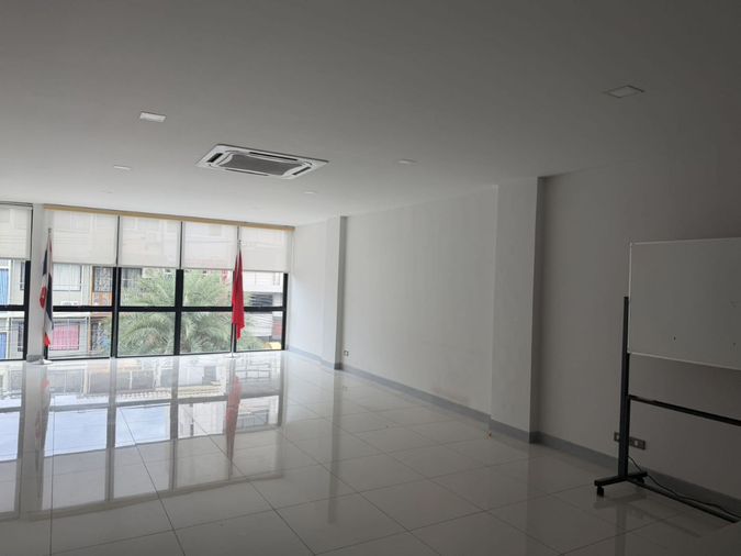 ขายทาวน์โฮม 5 ห้องนอน 280 ตร.ม. 20 ตร.ว. เขตบางรัก