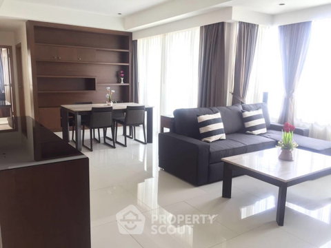 คอนโด 2-ห้องนอน ที่ ดิ เอ็มโพริโอ เพลส ใกล้ BTS พร้อมพงษ์ (ID 824635)