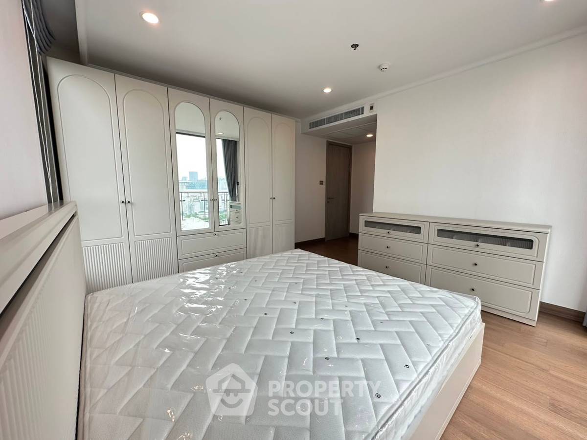 รูป คอนโด 2 ห้องนอน ชั้น 19 Supalai Oriental Sukhumvit 39 ใกล้ MRT เพชรบุรี (ID 3263584) - รูปที่ 14/21