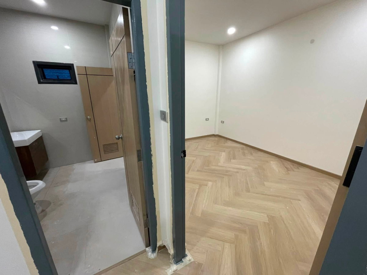 รูป P0912/[ขายด่วน] บ้านเดี่ยวหลังใหญ่ ซอยลาดพร้าว 87 (ทะลุเลียบด่วน CDC) - รูปที่ 18/35