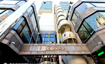 คอนโดให้เช่า : 1 ห้องนอน | 1 ห้องน้ำ | BTS Nana | 28 ตร.ม. | 28,000 บาท/เดือน | ชั้น 18 — Sukhumvit Suite กรุงเทพฯ