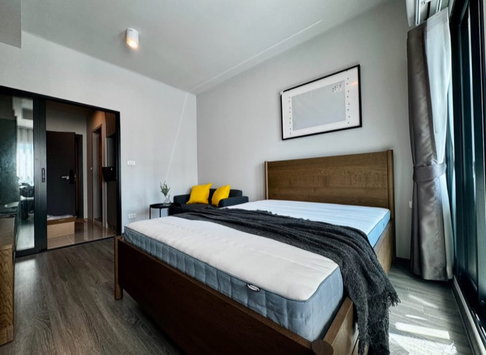 1 ห้องนอน | 1 ห้องน้ำ | MRT Si Lom | 26 ตร.ม. | 13,000 บาท/เดือน | ชั้น 17 — IDEO Ramkamhaeng Lamsali Station กรุงเทพฯ