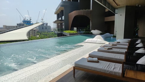 1Bed | 1Bath | BTS Si La Salle | 35sqm | THB 25,000/mo | Fl.17 — Whizdom The Forestias Bangkok