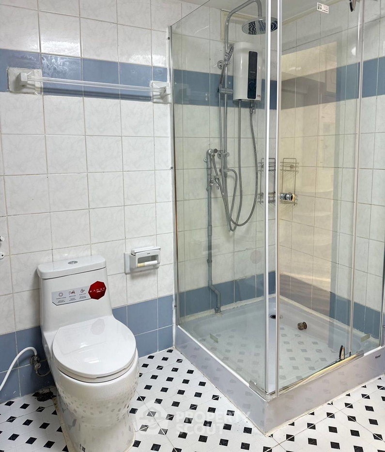 picture Large 5-BR 270 Sqm, Royal Castle Sukhumvit, BTS Phrom Phong (ID 1330026) - 20/25