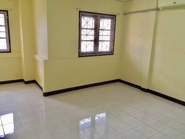 รูป 🏡 ขายทาวน์เฮ้าส์ 2 ชั้น เฉลิมพระเกียรติ ร.9 ซ.17 - รูปที่ 4/12